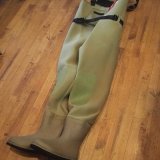 リバレイ、クロロプレーンウェイダー　セール品で掲載致しました。