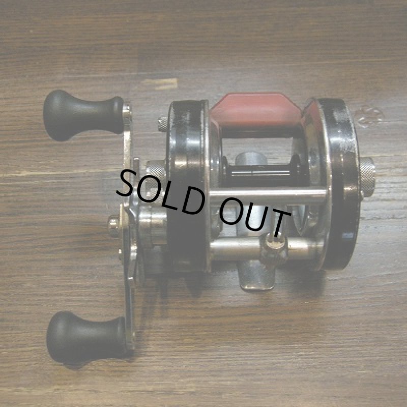 画像1: 【ABU】 Ambassadeur 5600C赤ベロ 77年製  (1)