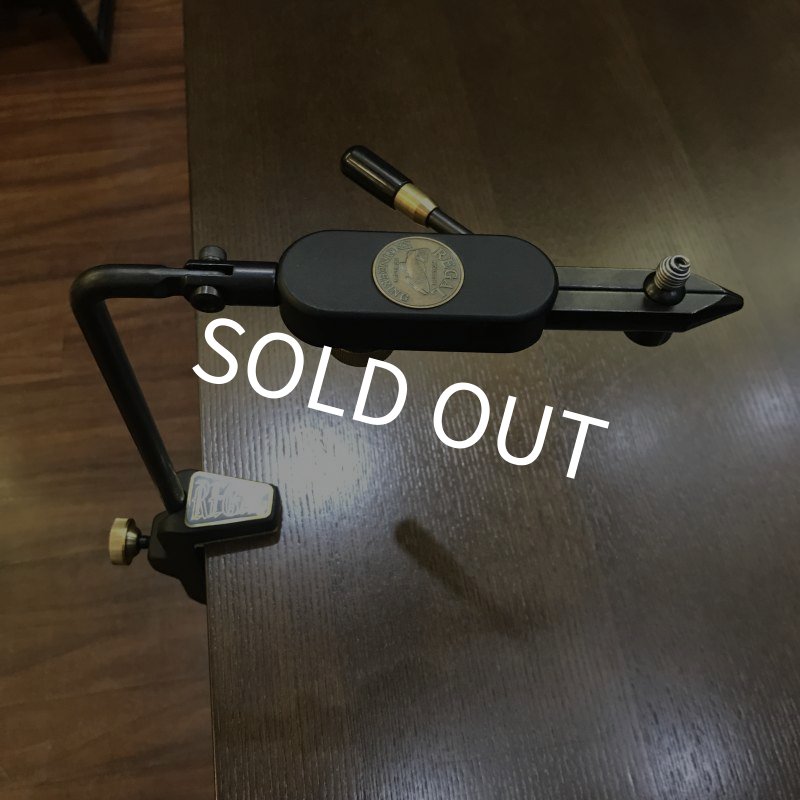 画像1: 【REGAL】 Medallion Vise with C-Clamp and Traditional Jaw (1)