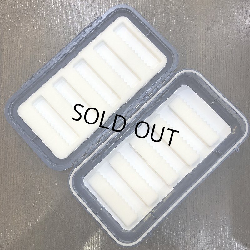 画像1: 【C&F】CFGS-3555 Bonefish/Large 10-Row WP Saltwater Fly Case(インディゴ) (1)