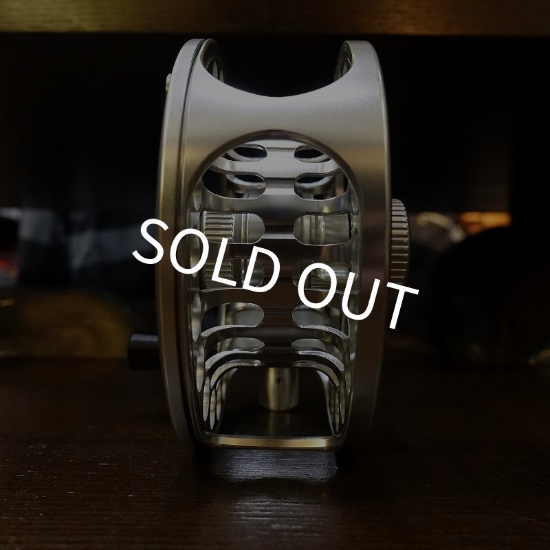 画像3: 【Einarsson】Einarsson 8plus Reel - RHW(Silver) (3)