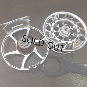 画像6: 【HATCH】ICONIC 5 PLUS REEL MA - CLEAR/RED