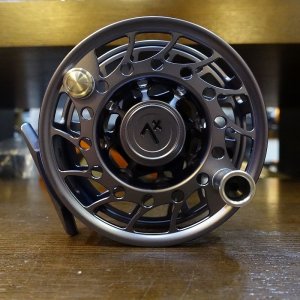 画像1: 【HATCH】ICONIC 7 PLUS REEL MA - GREY/BLACK