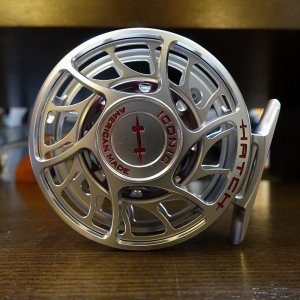 画像2: 【HATCH】ICONIC 4 PLUS REEL LA - CLEAR/RED