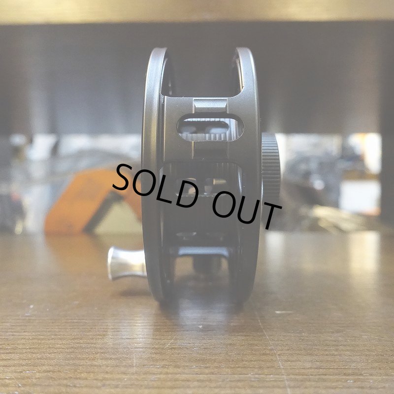 画像3: 【HATCH】ICONIC 4 PLUS REEL LA - BLACK/SILVER (3)