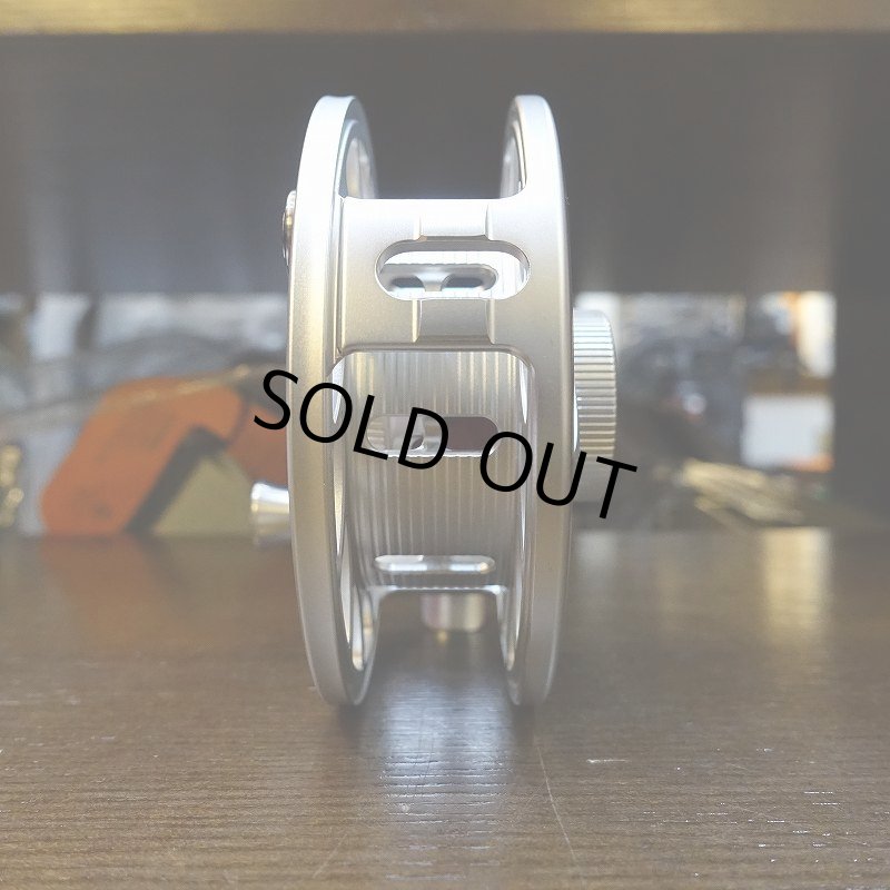 画像3: 【HATCH】ICONIC 5 PLUS REEL LA - CLEAR/RED (3)