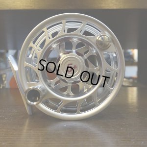 画像1: 【HATCH】ICONIC 5 PLUS REEL LA - CLEAR/RED