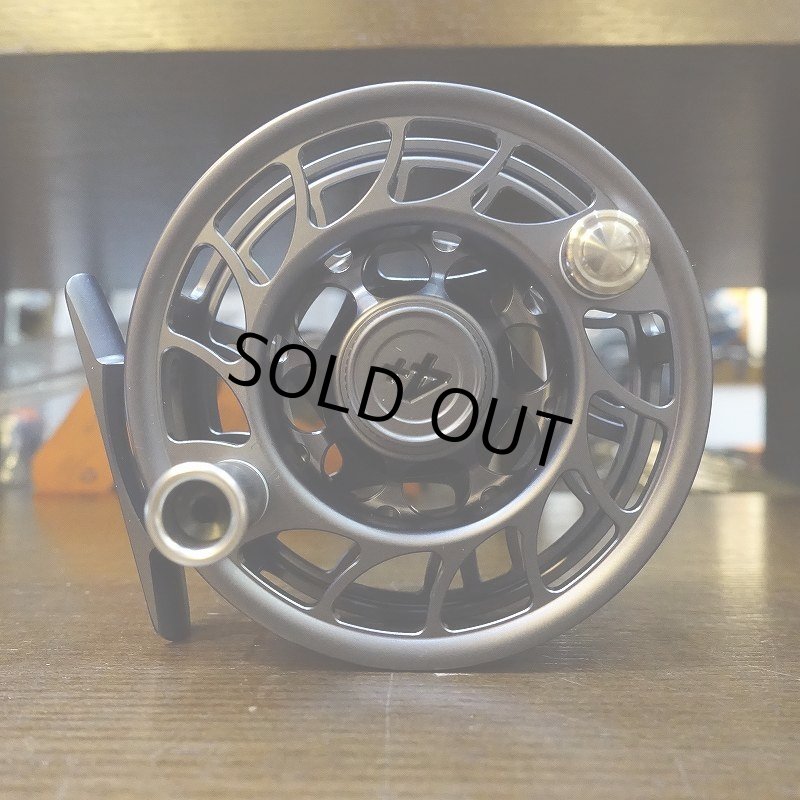 画像1: 【HATCH】ICONIC 4 PLUS REEL LA - GREY/BLACK (1)