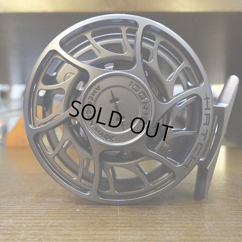 画像2: 【HATCH】ICONIC 4 PLUS REEL LA - GREY/BLACK (2)