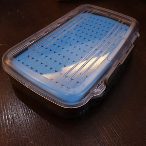 画像2: 【ZEPHYR】Flicon Double Sided Silicone Fly Box