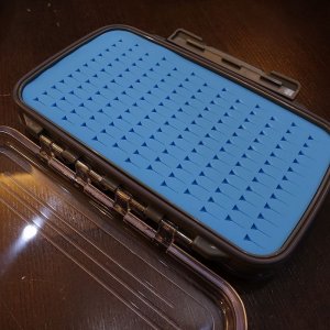 画像3: 【ZEPHYR】Flicon Double Sided Silicone Fly Box