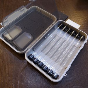 画像2: 【C&F】CF-2206 Medium Tubefly Case (Medium tubes / 6pcs)