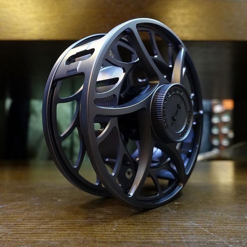 画像4: 【HATCH】ICONIC 11 PLUS REEL LA - GREY/BLACK (4)
