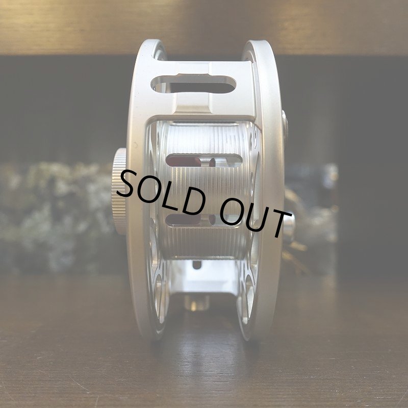 画像3: 【HATCH】ICONIC 11 PLUS REEL MA - CLEAR/RED (3)