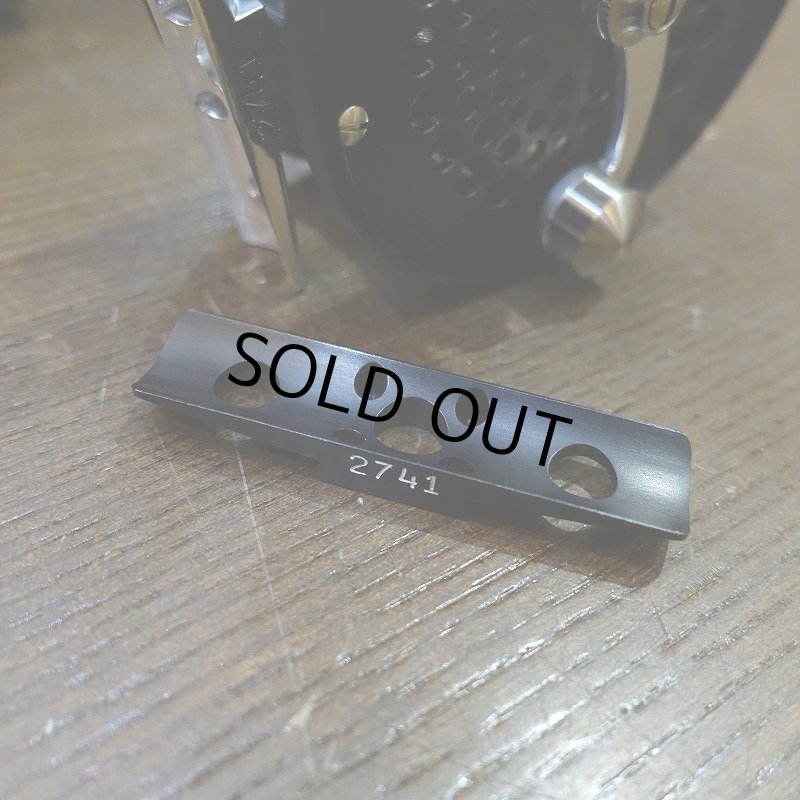 画像9: 【SARACIONE】Mark IV Trout Reels 3" MATT BLACK - RHW(BLACK&SILVERのリールフット付) (9)