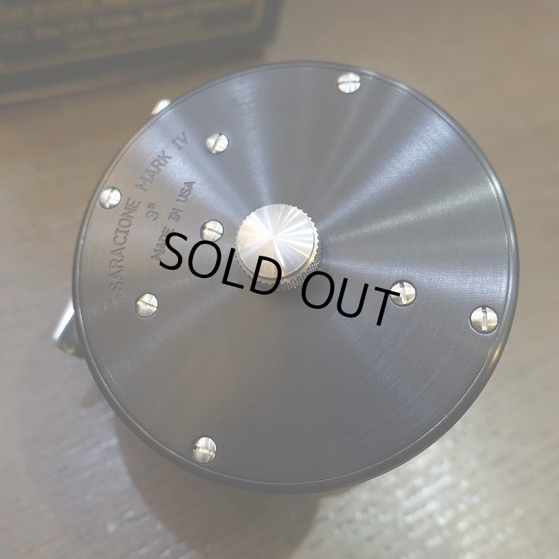 画像7: 【SARACIONE】Mark IV Trout Reels 3" MATT BLACK - RHW(BLACK&SILVERのリールフット付) (7)