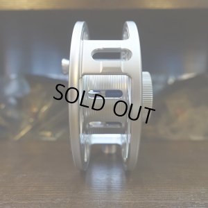 画像2: 【HATCH】ICONIC 7 PLUS REEL MA - CLEAR/BLUE