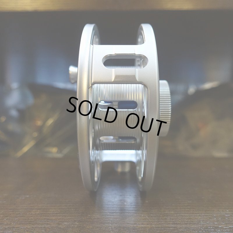 画像2: 【HATCH】ICONIC 7 PLUS REEL MA - CLEAR/BLUE (2)