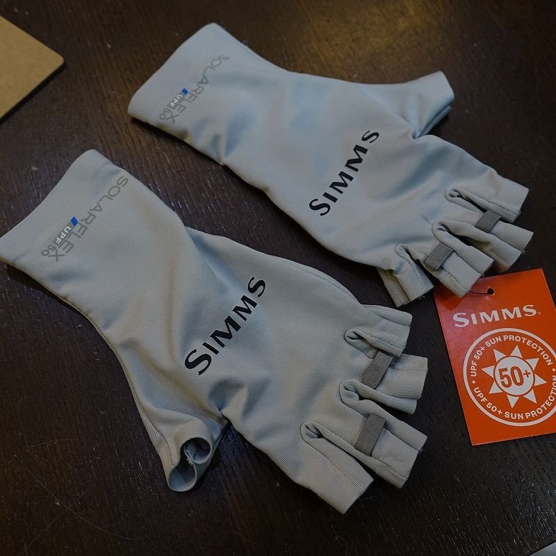 画像2: 【SIMMS】Solarflex Half-Finger Sunglove - Sterling(SALE) (2)