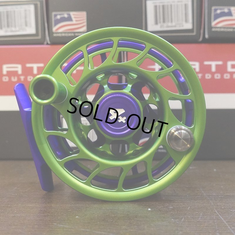 画像1: 【HATCH】ICONIC 4 PLUS REEL LA - Jokester Purple/Green (1)