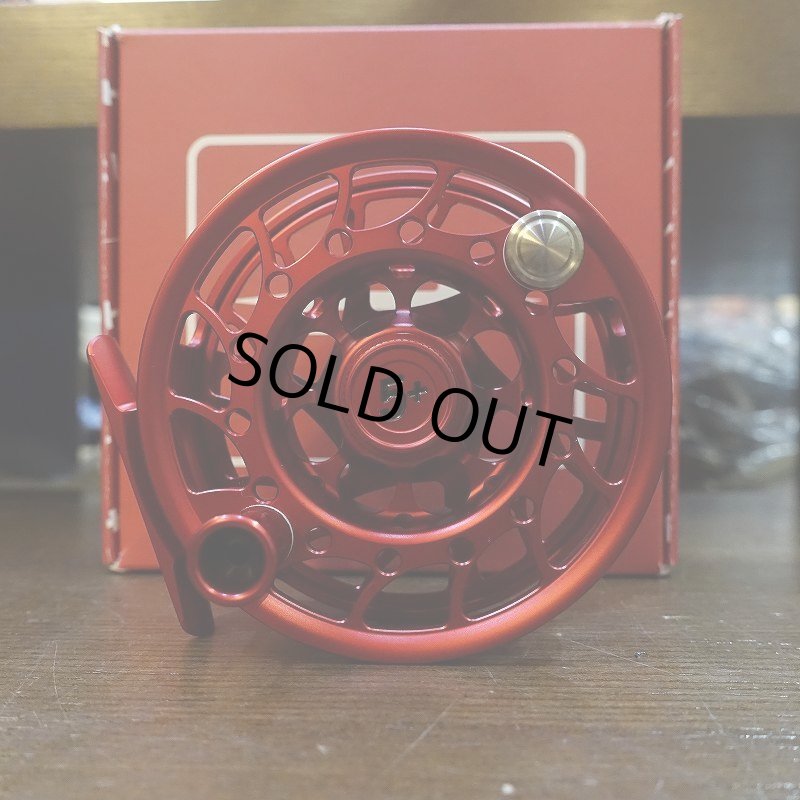 画像1: 【HATCH】ICONIC 5 PLUS REEL MA - Dragon's Blood (1)