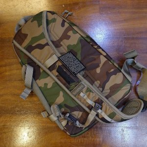 画像2: 【SIMMS】TRIBUTARY SLING PACK - WOODLAND CAMO(SALE)