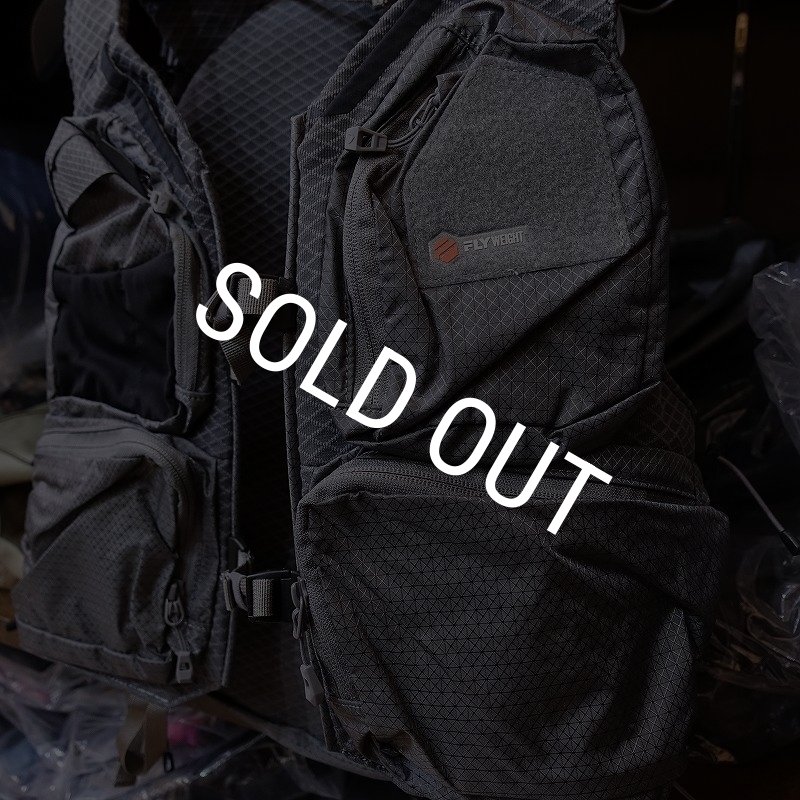 SIMMS FLYWEIGHT VEST PACK - SMOKE