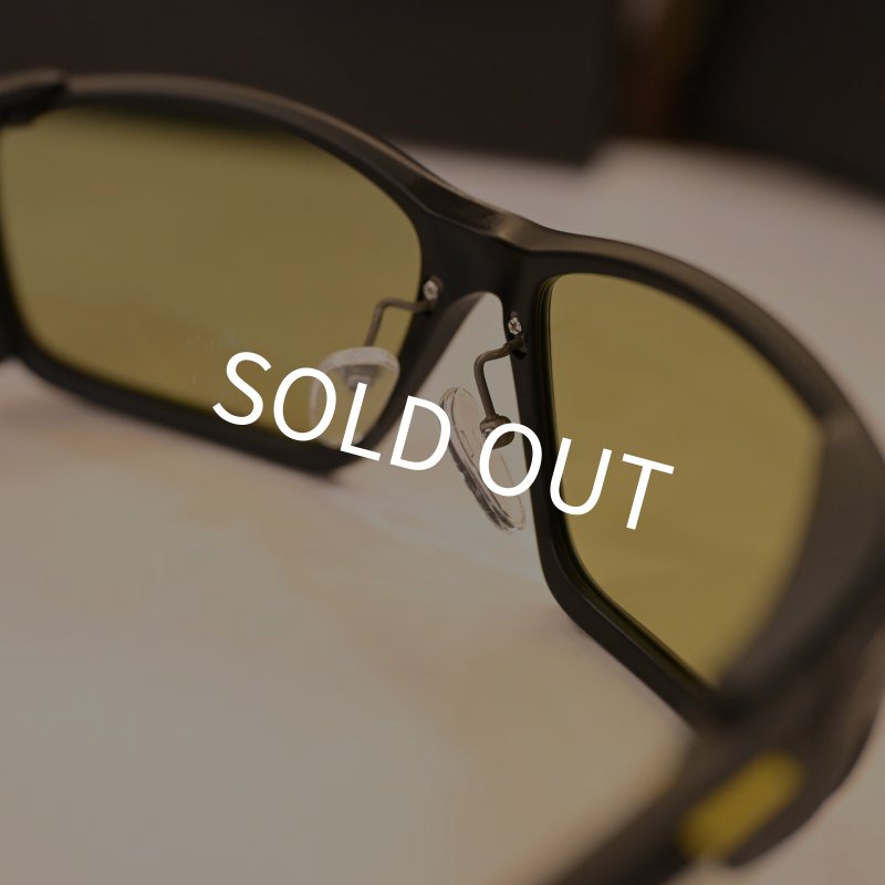 画像2: 【Zeque】HOVER F-1978 MATTE BLACK/ YELLOW (EASE GREEN/ BLUE MIRROR) (2)