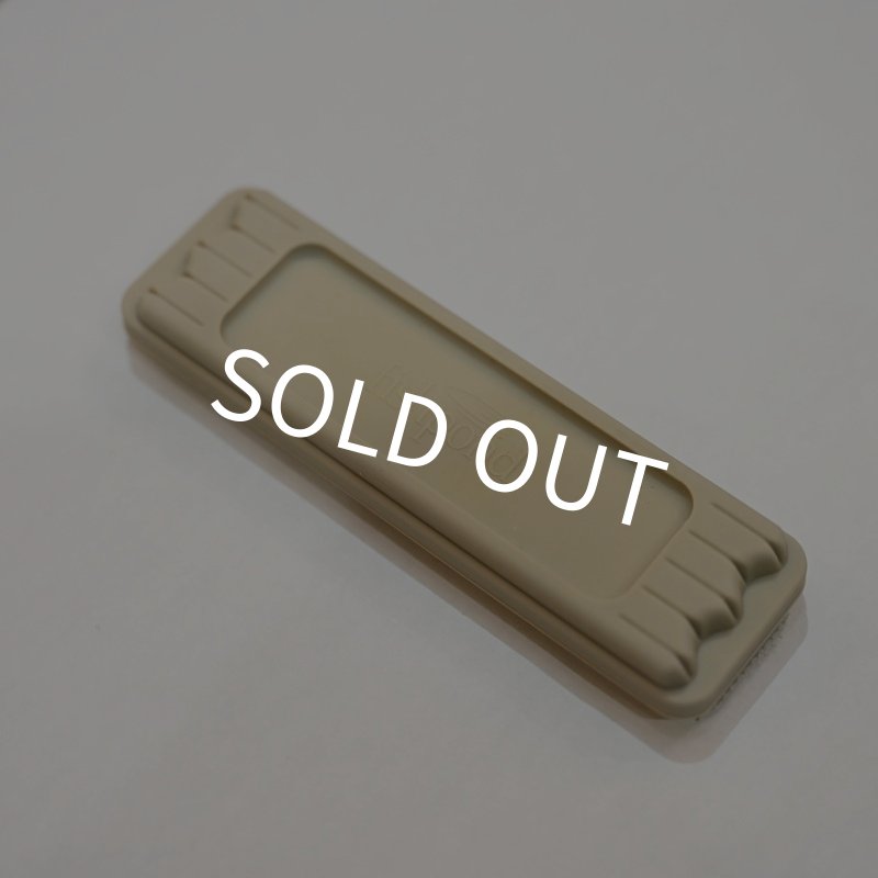 画像2: 【Fishpond】タッキー フライドッグ マグパッド (2)