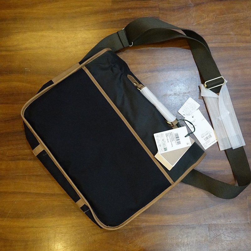 バブアー 130周年記念モデル メッセンジャー バッグ