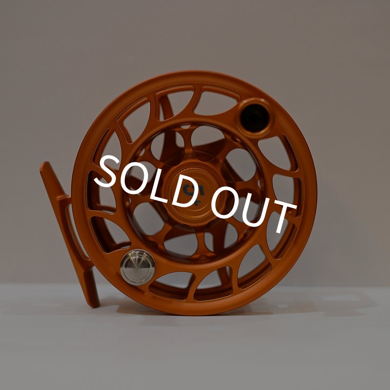 画像1: 【HATCH】ICONIC 5 PLUS REEL LA - CAMPFIRE/SMOKE (1)