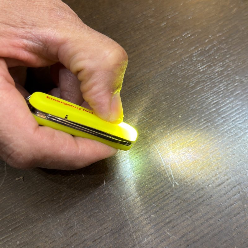 画像3: 【VICTORINOX】エマージェンシーツール シグネチャーライト (3)