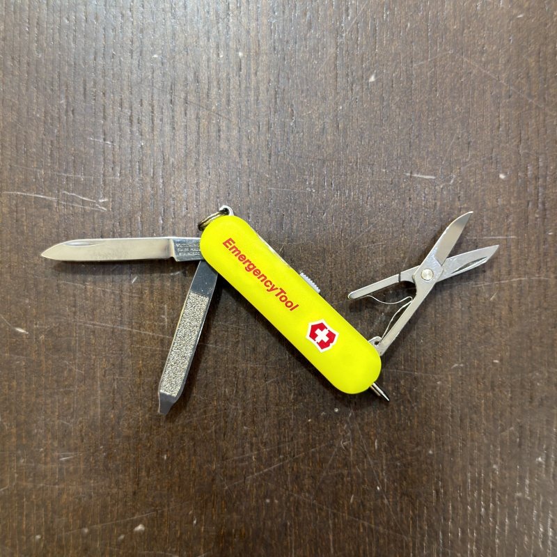 画像2: 【VICTORINOX】エマージェンシーツール シグネチャーライト (2)