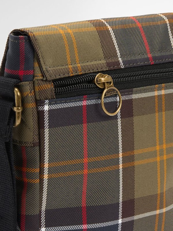 画像6: Barbour Torridon タータン クロスボディバッグ (6)