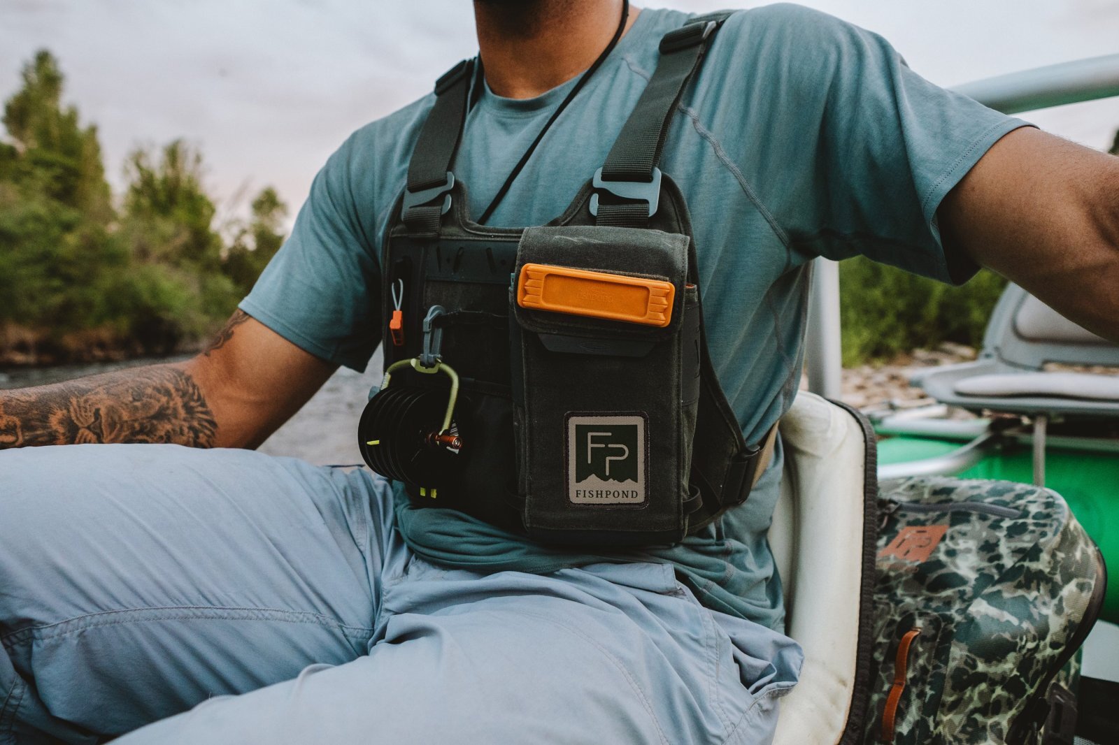 Fishpond Stormshadow Chest Pack（ストームシャドウ チェストパック）