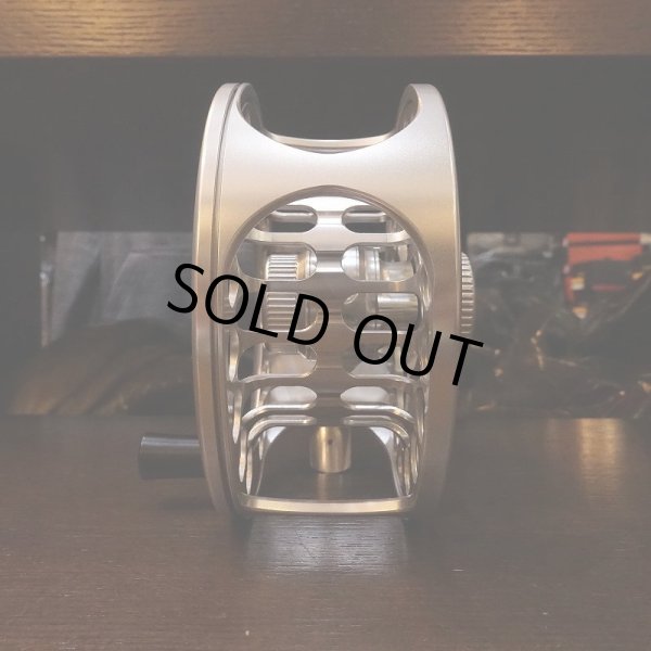 画像3: 【Einarsson】Einarsson 9plus Reel RHW (3)