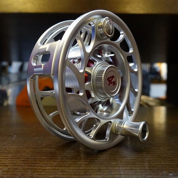 画像5: 【HATCH】ICONIC 4 PLUS REEL LA - CLEAR/RED (5)