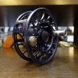 画像4: 【HATCH】ICONIC 5 PLUS REEL MA - GREY/BLACK (4)