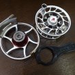 画像6: 【HATCH】ICONIC 4 PLUS REEL LA - CLEAR/RED (6)