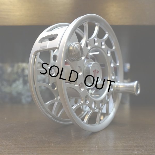 画像4: 【HATCH】ICONIC 11 PLUS REEL MA - CLEAR/RED (4)