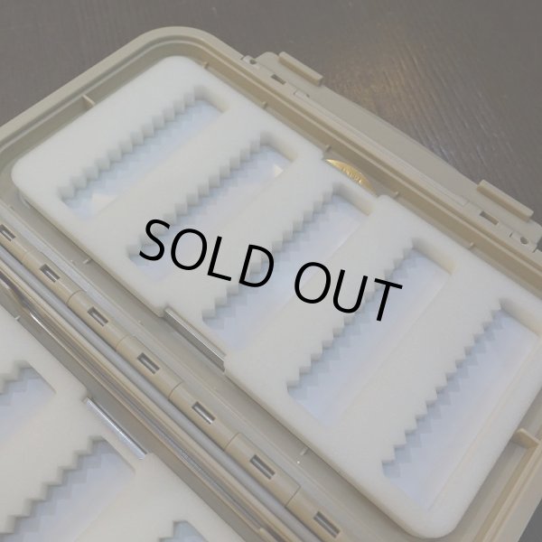 画像2: 【C&F】CFGS-3555+ SW ボーンフィッシュ フライケース Lサイズ (2)