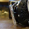 画像8: 【SARACIONE】Mark IV Trout Reels 3" MATT BLACK - RHW(BLACK&SILVERのリールフット付) (8)