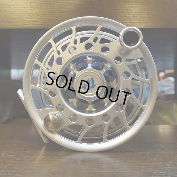 画像1: 【HATCH】ICONIC 11 PLUS REEL MA - CLEAR/BLUE (1)