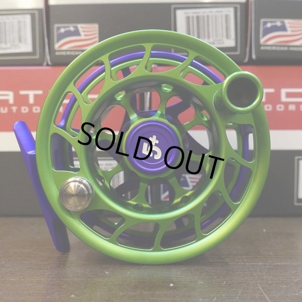 画像1: 【HATCH】ICONIC 5 PLUS REEL LA - Jokester Purple/Green (1)