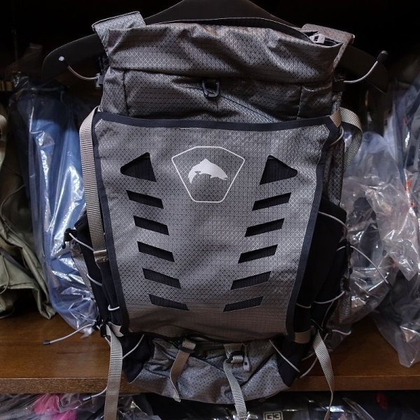 画像2: 【SIMMS】FLYWEIGHT VEST PACK - SMOKE (2)