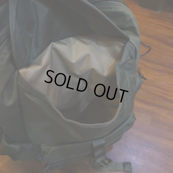 画像5: 【FILSON】SURVEYOR 36L BACKPACK - Service Green (5)