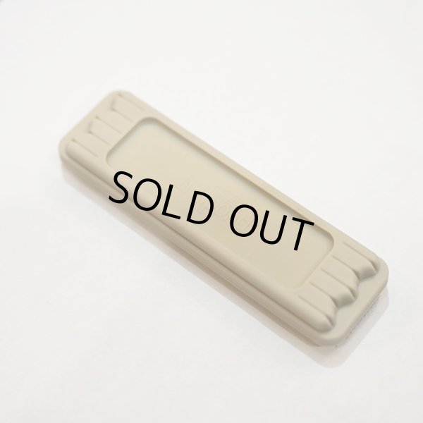 画像2: 【Fishpond】タッキー フライドッグ マグパッド (2)