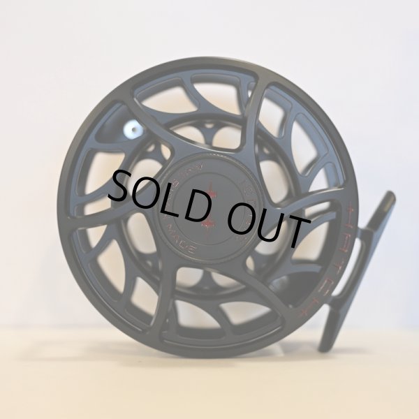 画像2: 【HATCH】ICONIC 7 PLUS REEL LA - BLACK WIDOW (2)