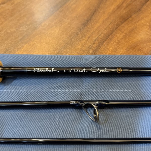 画像2: 【Beulah】G2 OPAL SURF ROD 11'0" 7/8WT 4pc(デモロッド) (2)