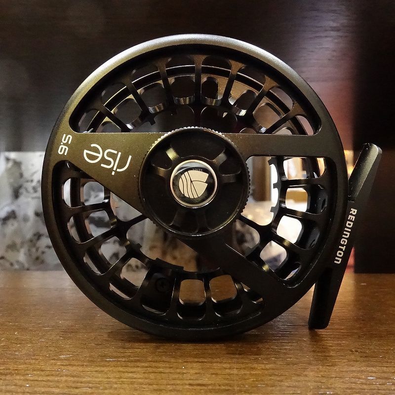 Redington】RISE III REEL 5/6 BLACK